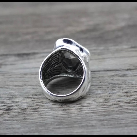 Chunky Silver Pink Gem Polished Retro 80’s Ring High Quality - Picture 2 of 2